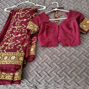Indian Sari Saree Gold Red Maroon Gold